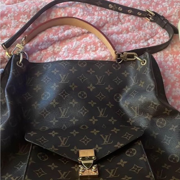 Louis Vuitton Metis M40781 tote bag shoulder bag monograms!!! - Picture 9 of 9